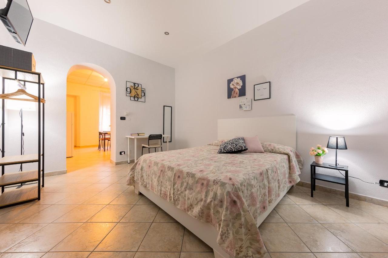 La Gioiosa - Top Location - Modern Apartment Near Metro Bengasi トリノ エクステリア 写真