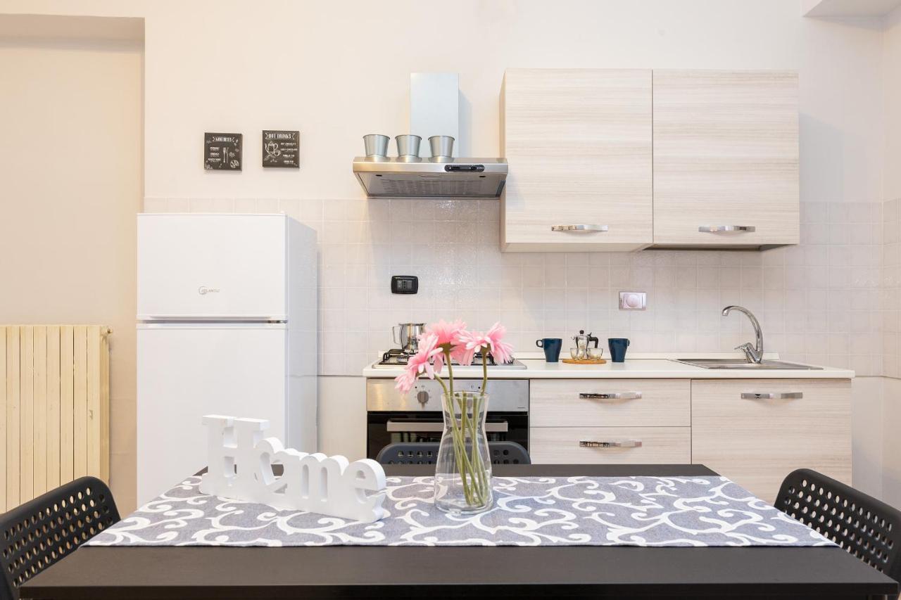 La Gioiosa - Top Location - Modern Apartment Near Metro Bengasi トリノ エクステリア 写真